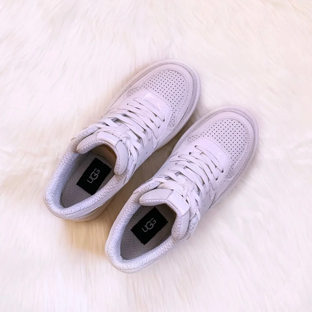 UGG Women’s Highland Sneakers In White - Picture 6 of 9